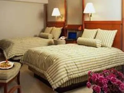 9 On Hotel