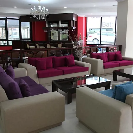 9 On Hotel 4*
