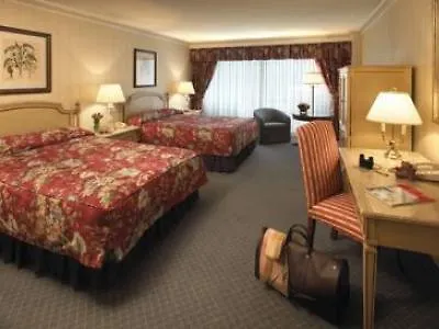 Hotel 9 On